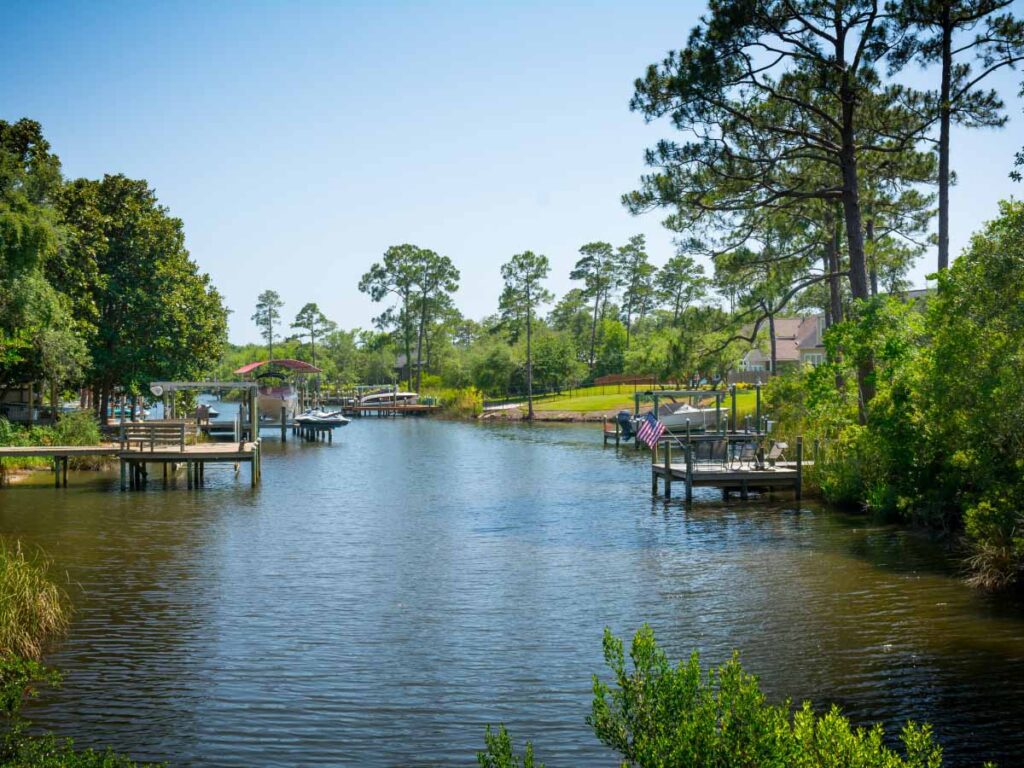 Niceville is one of the best cities close to Destin Florida to visit.