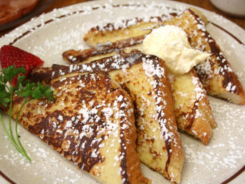 Crackings serves the best Breakfast in Destin FL.