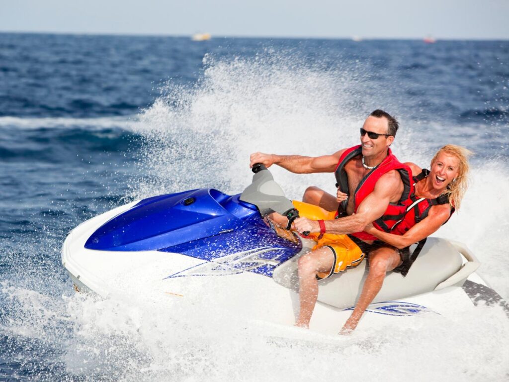 Indulging in beach & water sports is one of the fun activities in Destin, Florida.