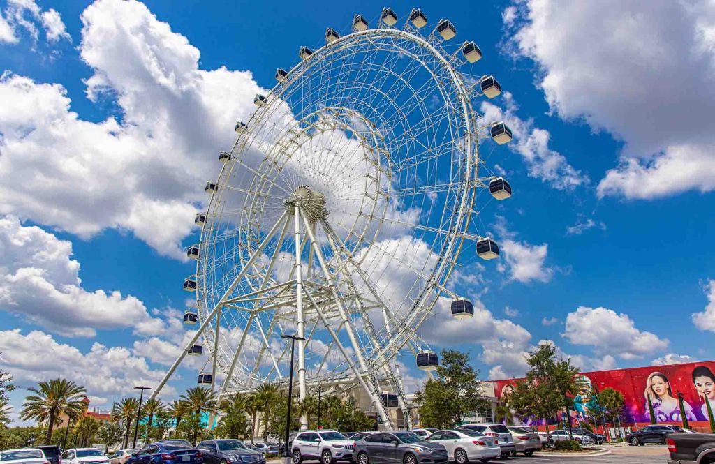 Riding the Wheel at ICON Park is one of the most romantic dates in Orlando.